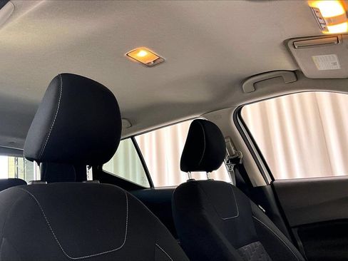 Used 2021 Nissan Kicks S FWD image 27