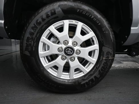 New 2026 Toyota Tacoma SR5 image 10