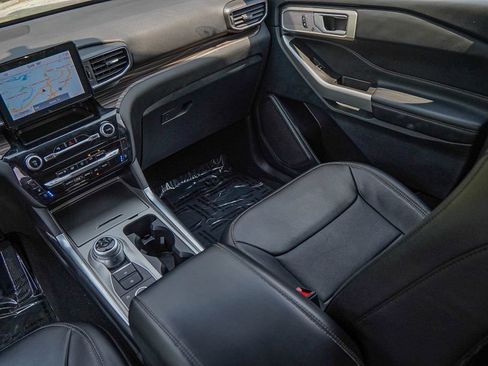 Used 2023 Ford Explorer Limited image 37