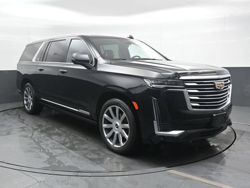 Used 2024 Cadillac Escalade ESV Premium Luxury Platinum AWD/4WD image 4