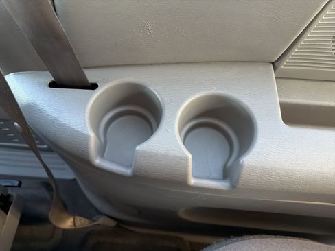 Used 2003 Dodge Grand Caravan Sport FWD image 76