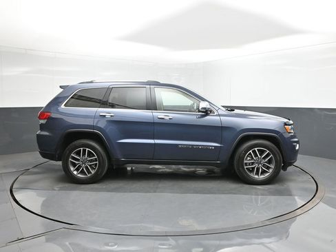 Used 2021 Jeep Grand Cherokee Limited image 26