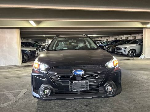 New 2025 Subaru Outback Premium image 6