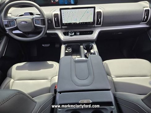 New 2026 Ford Expedition Active RWD image 10
