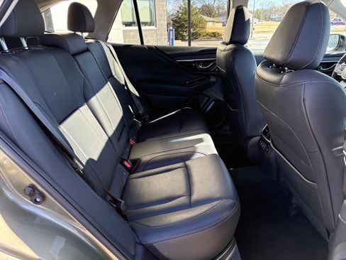Used 2022 Subaru Outback Limited image 21