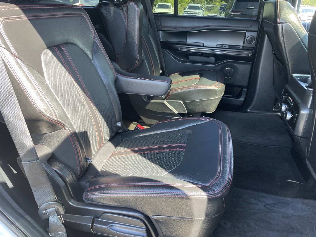 Used 2020 Ford Expedition Limited w/ Equipment Group 303A AWD/4WD image 26