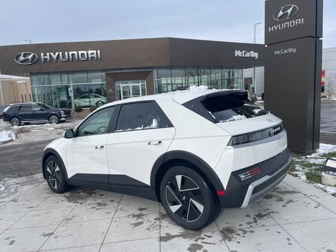 New 2026 Hyundai Ioniq 5 SEL image 3