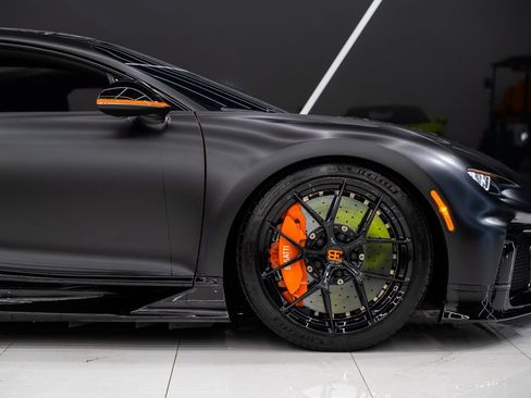 Used 2023 Bugatti Chiron Pur Sport AWD/4WD image 9
