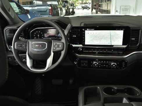 New 2025 GMC Sierra 1500 SLE w/ Preferred Package image 23