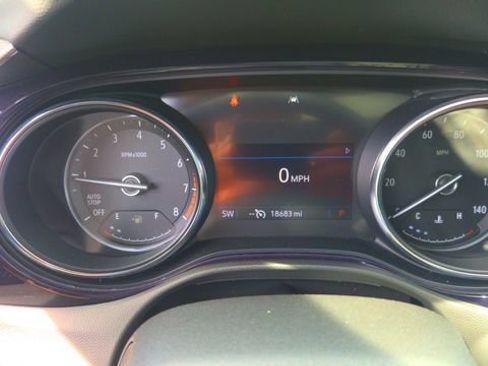 Used 2023 Buick Encore GX Select w/ Experience Buick Package FWD image 9