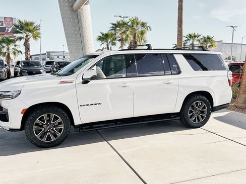 Used 2022 Chevrolet Suburban Z71 w/ Z71 Off-Road Package image 8