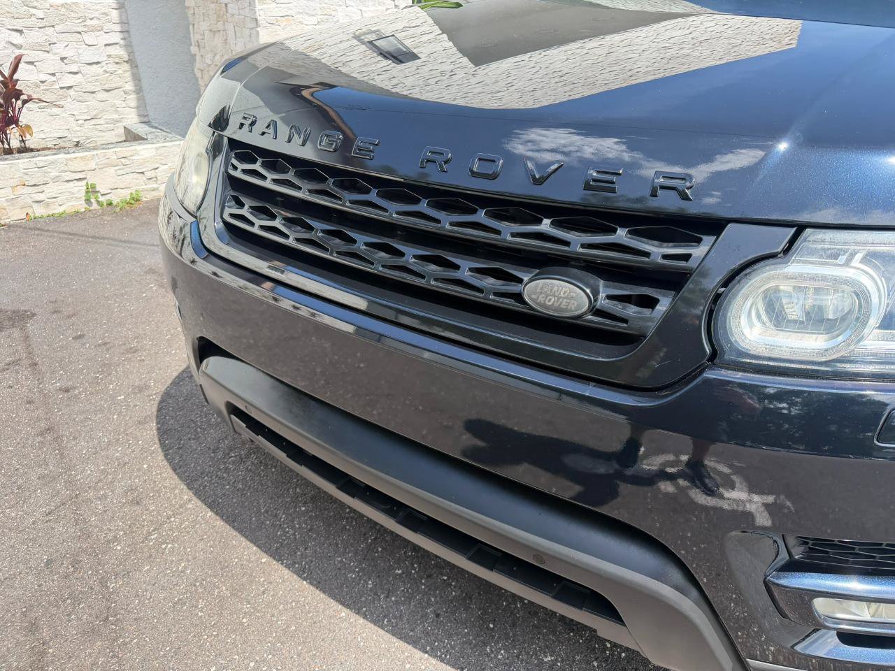 Used 2014 Land Rover Range Rover Sport Supercharged AWD/4WD image 5