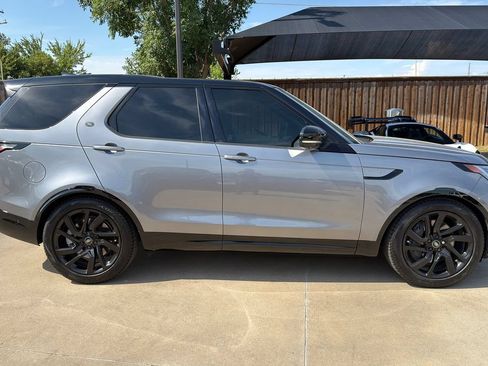 Used 2024 Land Rover Discovery Dynamic SE AWD/4WD image 4