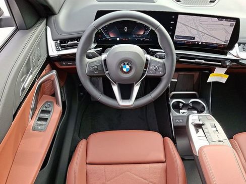 Used 2026 BMW X1 xDrive28i w/ Technology Package AWD/4WD image 6