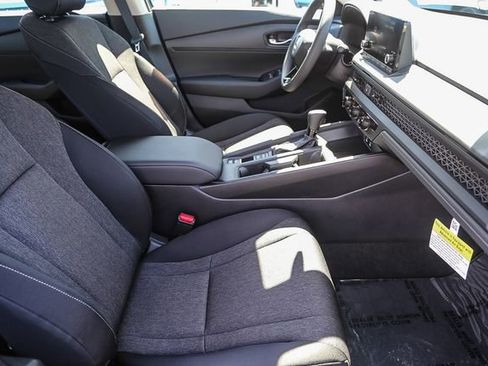 Certified 2025 Honda Accord LX image 17