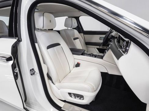Used 2022 Rolls-Royce Ghost w/ Ghost Package AWD/4WD image 62
