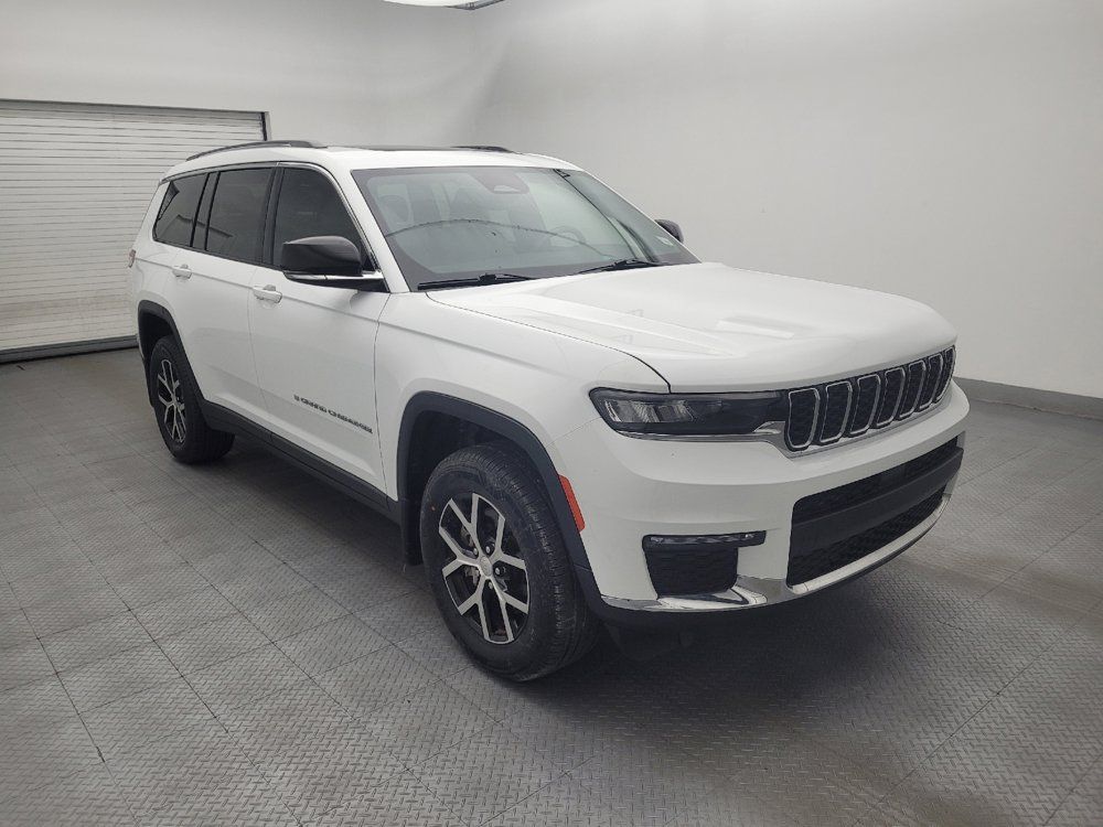 Used 2023 Jeep Grand Cherokee L Limited w/ MOPAR Finishing Package RWD image 13