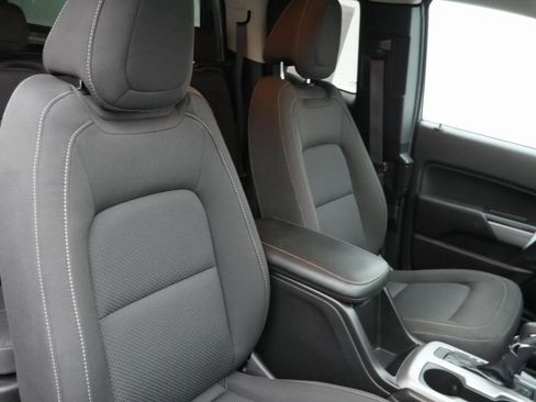 Used 2022 Chevrolet Colorado LT image 21