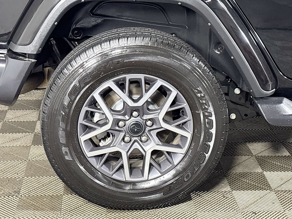 Used 2024 Jeep Wrangler Unlimited Sahara w/ Technology Group AWD/4WD image 24
