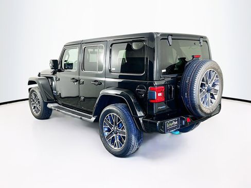 Used 2023 Jeep Wrangler Unlimited Sahara AWD/4WD image 5