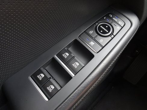 Used 2018 Genesis G80 3.8 w/ Option Group 02 AWD/4WD image 23