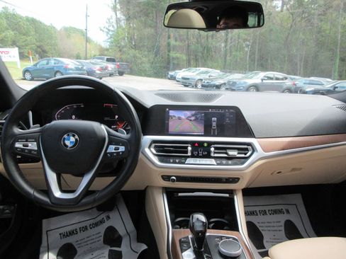 Used 2019 BMW 330i w/ Driving Assistance Package image 12