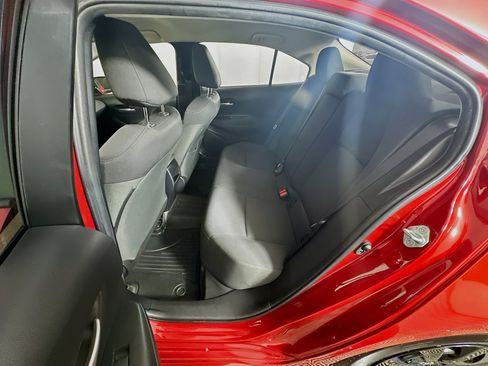 Used 2021 Toyota Corolla LE FWD image 25