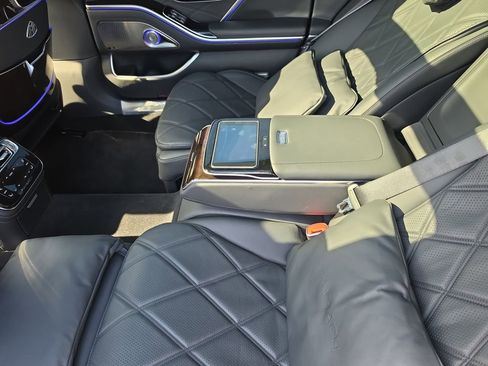 Used 2021 Mercedes-Benz Maybach S 580 4MATIC image 36