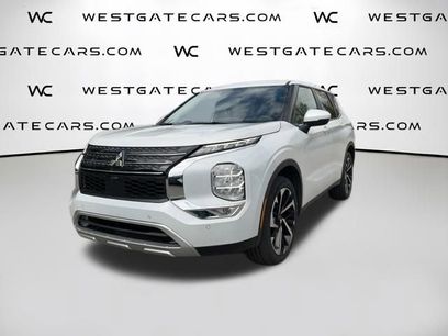 Used 2023 Mitsubishi Outlander SE