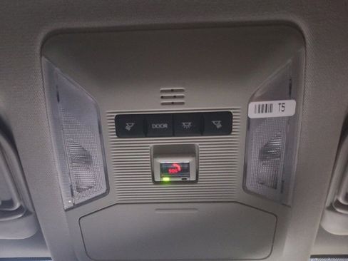 Used 2024 Toyota RAV4 XLE image 30