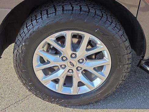 Used 2021 Ford Expedition Max XLT AWD/4WD image 7