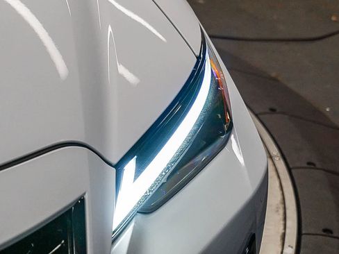 Used 2025 Lexus IS 350 F Sport image 7