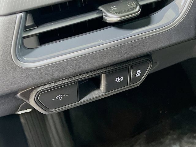 New 2025 Kia K4 GT-Line w/ GT-Line Sunroof Package FWD image 10