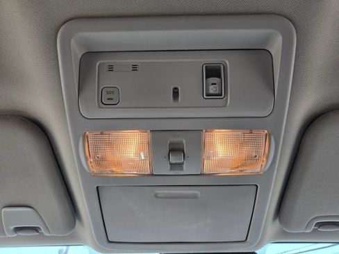 Used 2021 Nissan Titan SV w/ SV Convenience Package AWD/4WD image 28