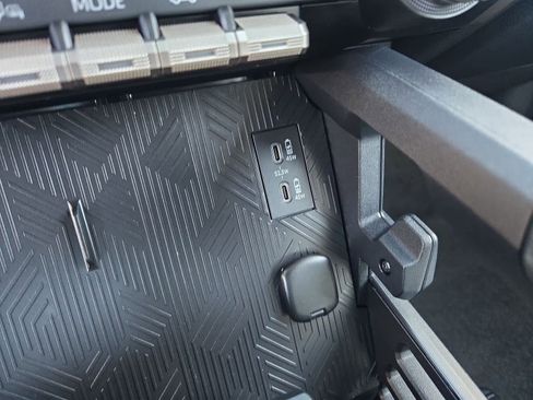 Used 2025 Toyota 4Runner SR5 image 29