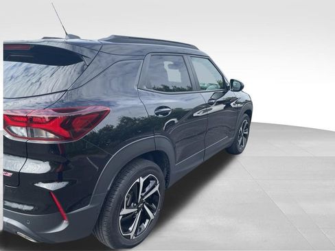 Used 2022 Chevrolet TrailBlazer RS w/ Sun and Liftgate Package FWD image 5
