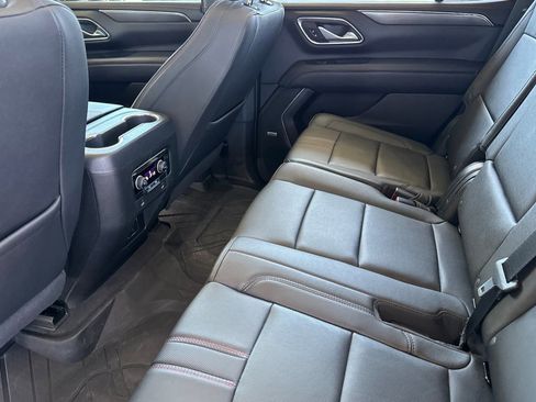 Used 2022 Chevrolet Tahoe RST w/ Sport Performance Package AWD/4WD image 16