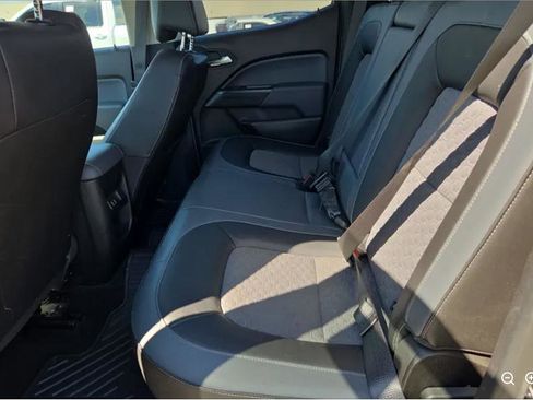 Used 2017 Chevrolet Colorado Z71 image 7