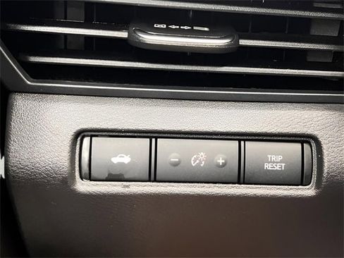 Used 2024 Nissan Altima 2.5 S image 25