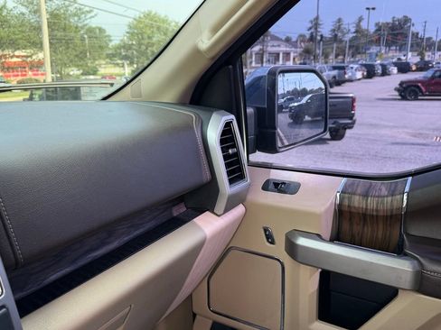 Used 2019 Ford F150 Lariat AWD/4WD image 22