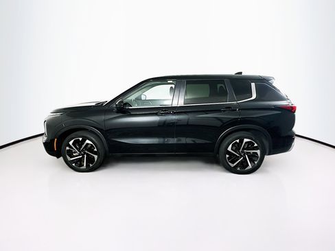 Used 2024 Mitsubishi Outlander SE image 4