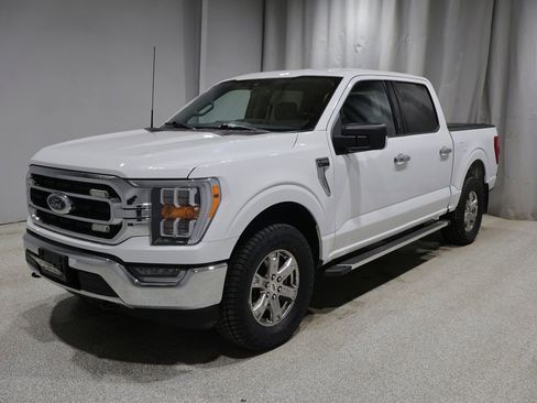 Used 2022 Ford F150 XLT w/ Equipment Group 302A High AWD/4WD image 17