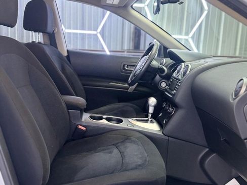 Used 2014 Nissan Rogue S w/ Convenience Package AWD/4WD image 30