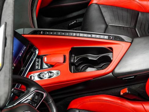 Used 2023 Chevrolet Corvette Stingray Premium Conv w/ Z51 Performance Package RWD image 25