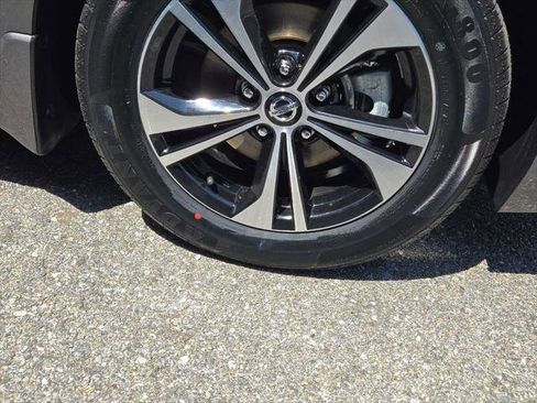 Used 2023 Nissan Sentra SV w/ All-Weather Package FWD image 7