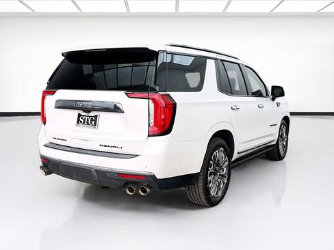 Used 2023 GMC Yukon Denali Ultimate AWD/4WD image 4