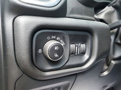 Used 2025 RAM 1500 Big Horn image 24