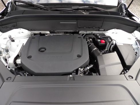 New 2026 Volvo XC90 B6 Plus w/ Protection Package Premier image 29