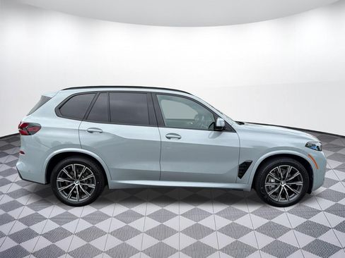 Used 2024 BMW X5 xDrive40i w/ M Sport Package AWD/4WD image 7