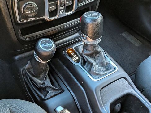 Certified 2022 Jeep Wrangler Unlimited Sport image 14